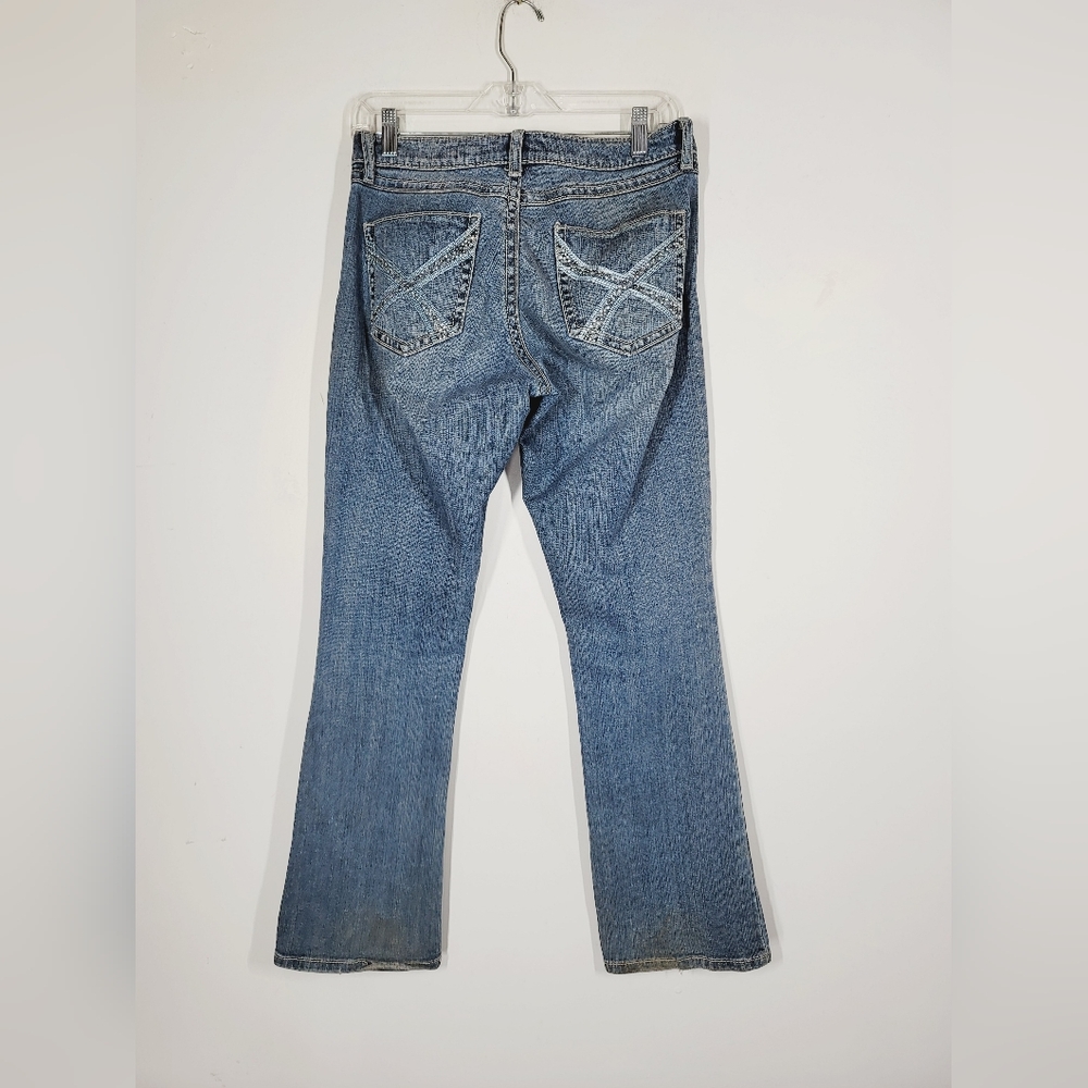 Wrangler Women's Light Blue Flare Jeans, Size 5/6x32 - Picture 2 of 5